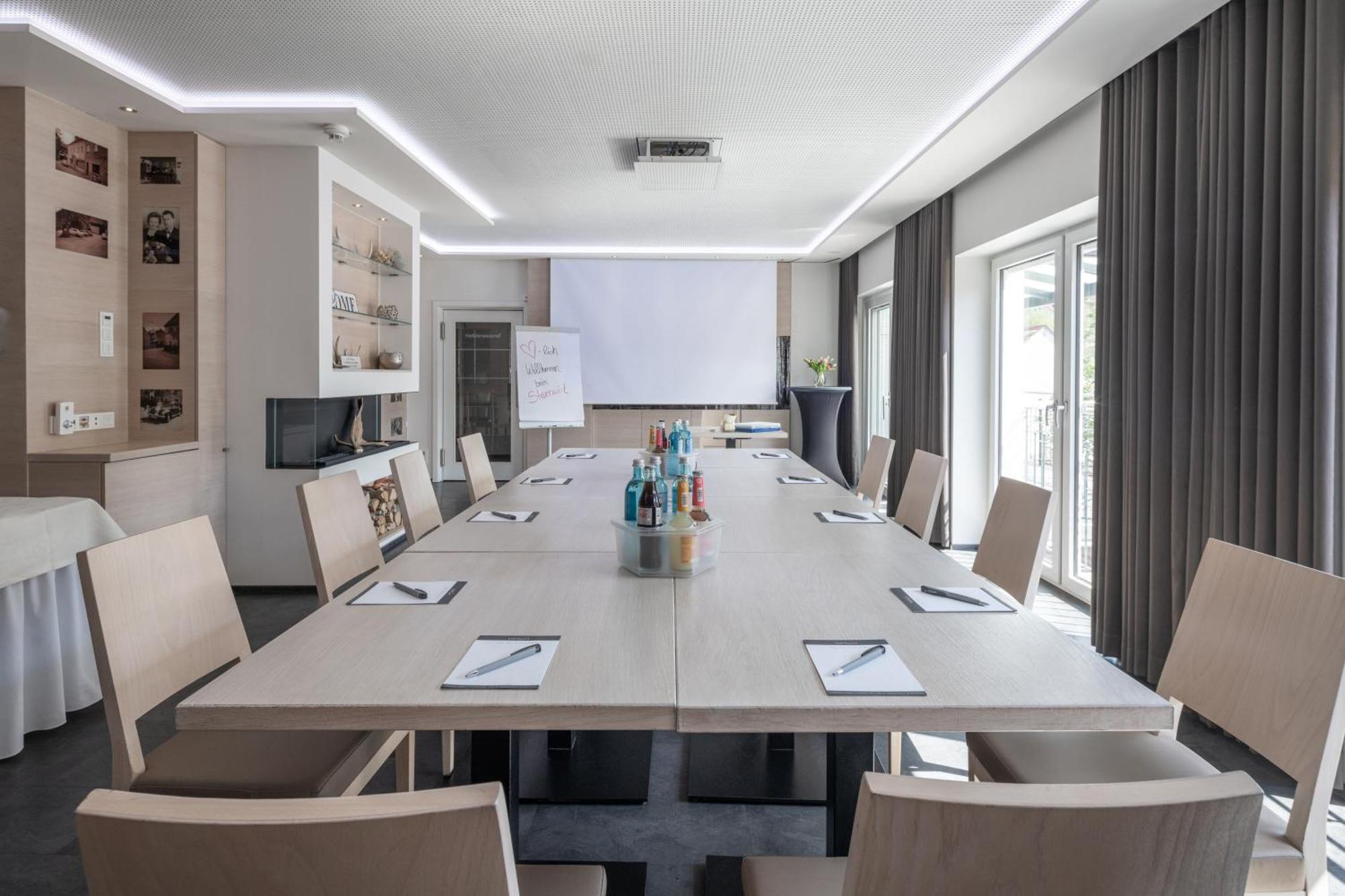 Landhotel Sternwirt - Das Wellnesshotel Zwischen Nuernberg Und Amberg Hogen Esterno foto